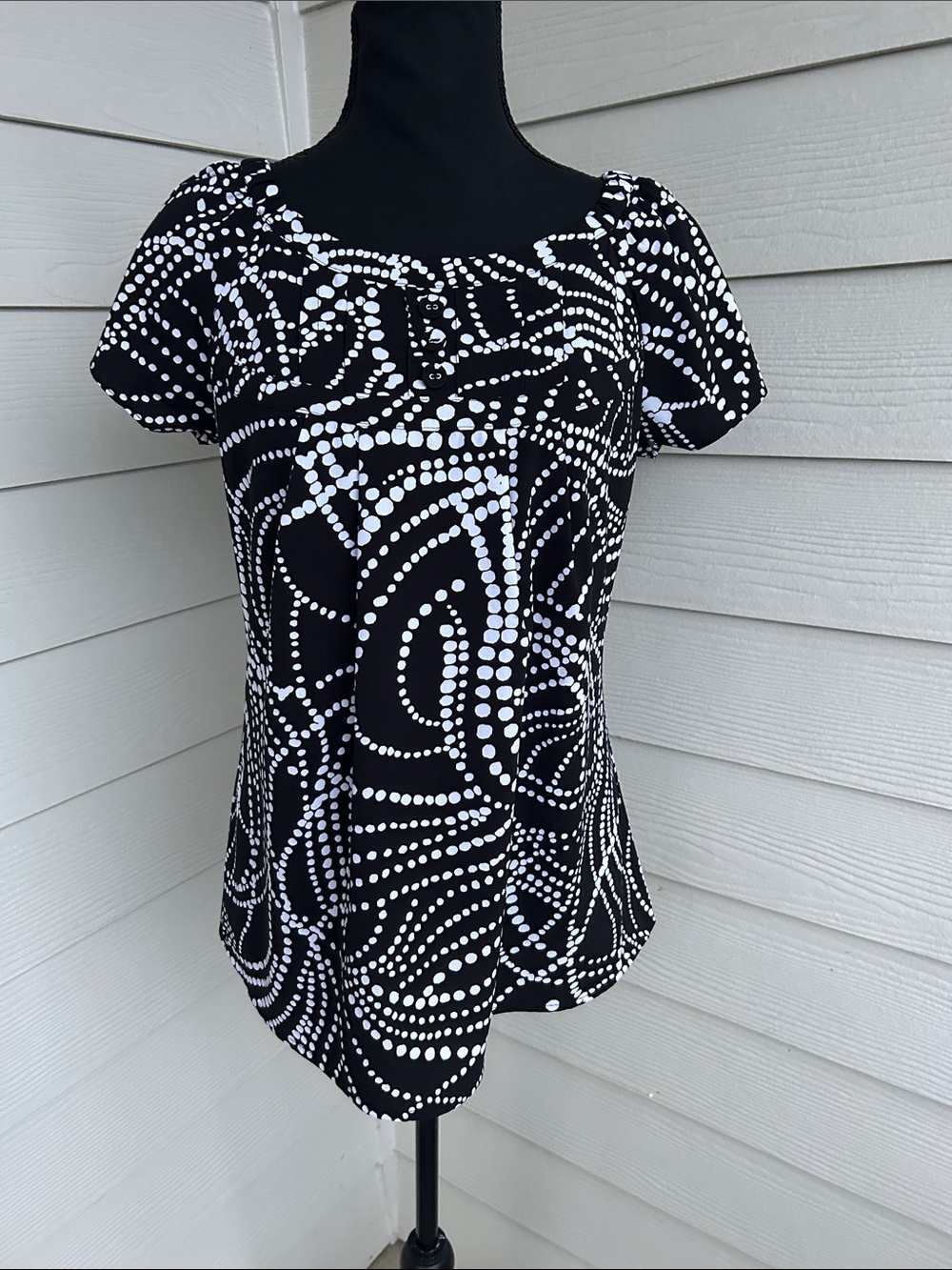 Fred David Black Short Sleeve Top with White Dot Swirl Print. Size M.